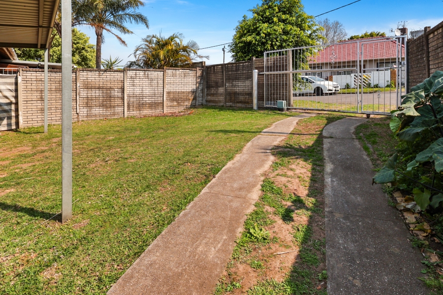 To Let 1 Bedroom Property for Rent in Cambridge West Eastern Cape